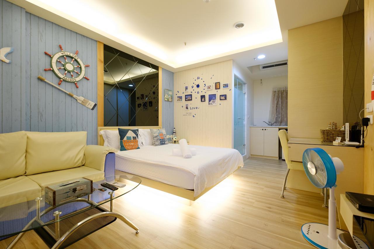 Color Fun Inn Kaohsziung Kültér fotó