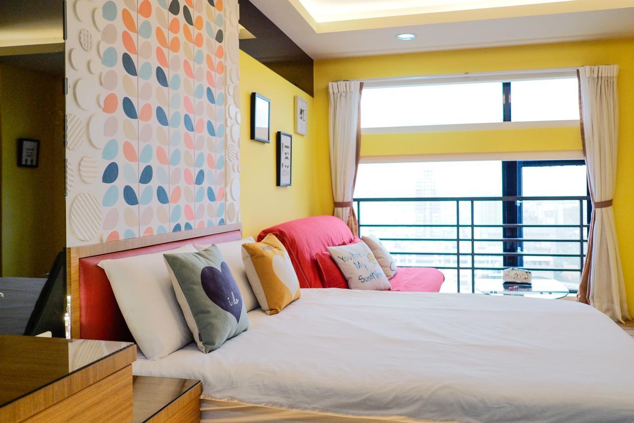 Color Fun Inn Kaohsziung Kültér fotó