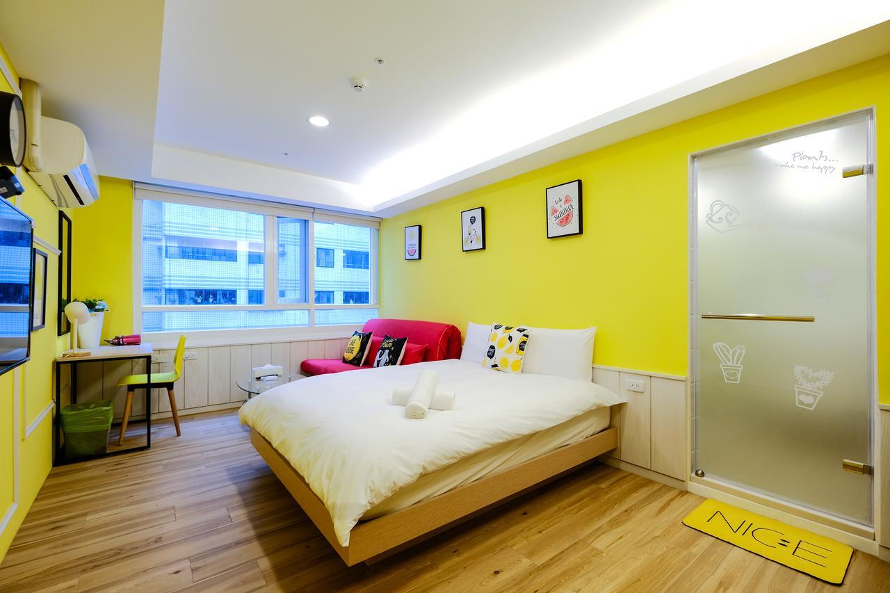 Color Fun Inn Kaohsziung Kültér fotó