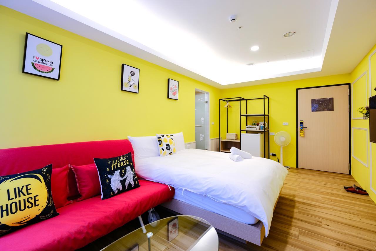 Color Fun Inn Kaohsziung Kültér fotó