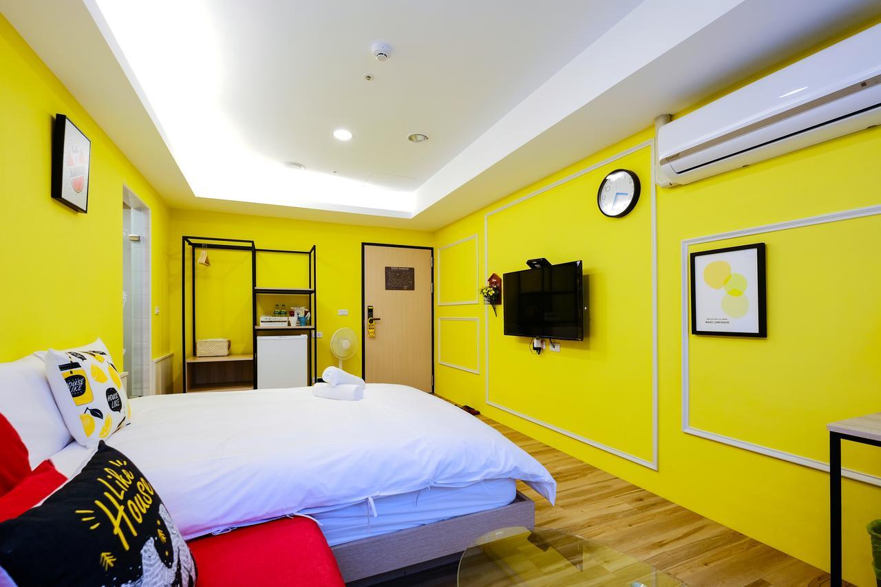 Color Fun Inn Kaohsziung Kültér fotó